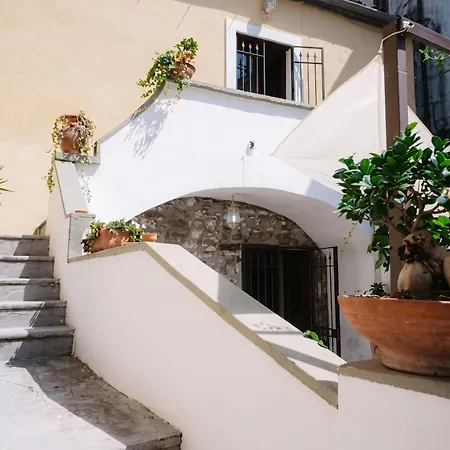 Charming House In With Sea View Hébergement de vacances *